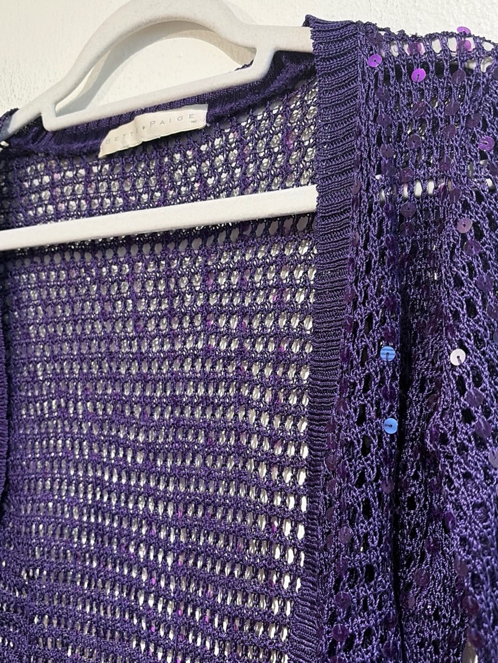 Bettie Page Vintage Inspired Cropped Open-Knit Sequined Cardigan in Purple - Picture 4 of 8